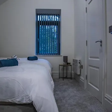 Bv Classic 3 Bedrooms At Cliff Oak Leeds Perfect For Contractors * Leeds (West Yorkshire)