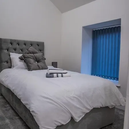Bv Classic 3 Bedrooms At Cliff Oak Leeds Perfect For Contractors Leeds (West Yorkshire)